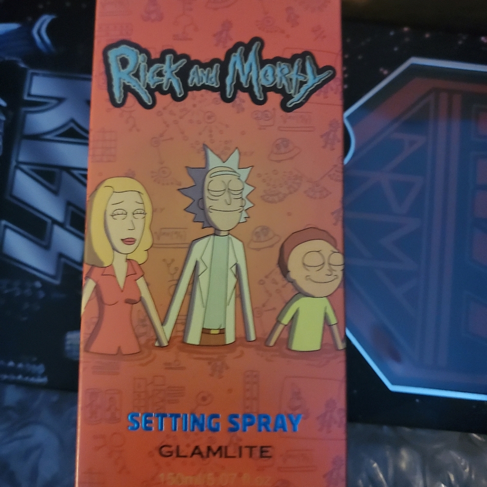 Rick and Morty setting spray
